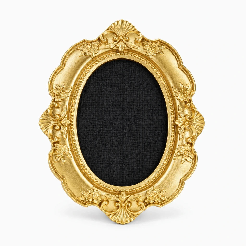 Cadre photos multivues en résine avec motifs baroques dorés, format compact suspendu au mur