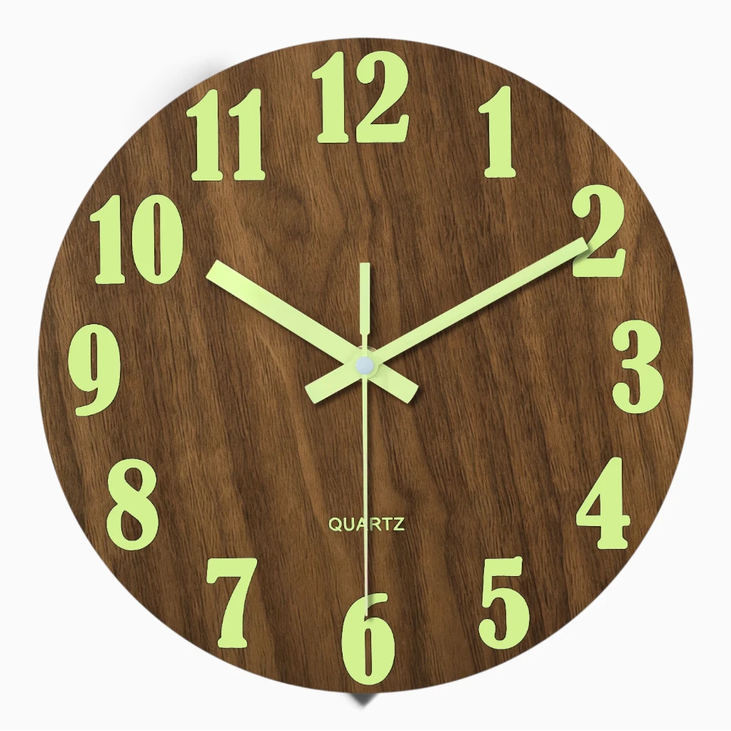 Horloge murale design luxe en bois avec cadran épuré et mécanisme silencieux