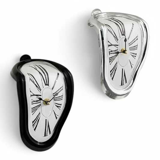 Horloge murale design noir aux courbes fluides et fondues