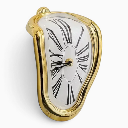 Horloge murale noire aux formes arrondies et minimalistes