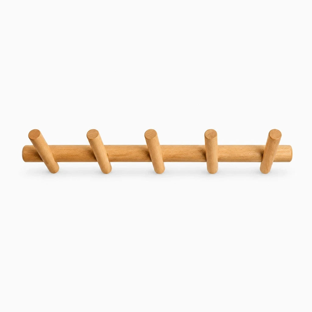 Porte manteau mural compact en bois pour organiser les affaires de l'enfant dans le couloir